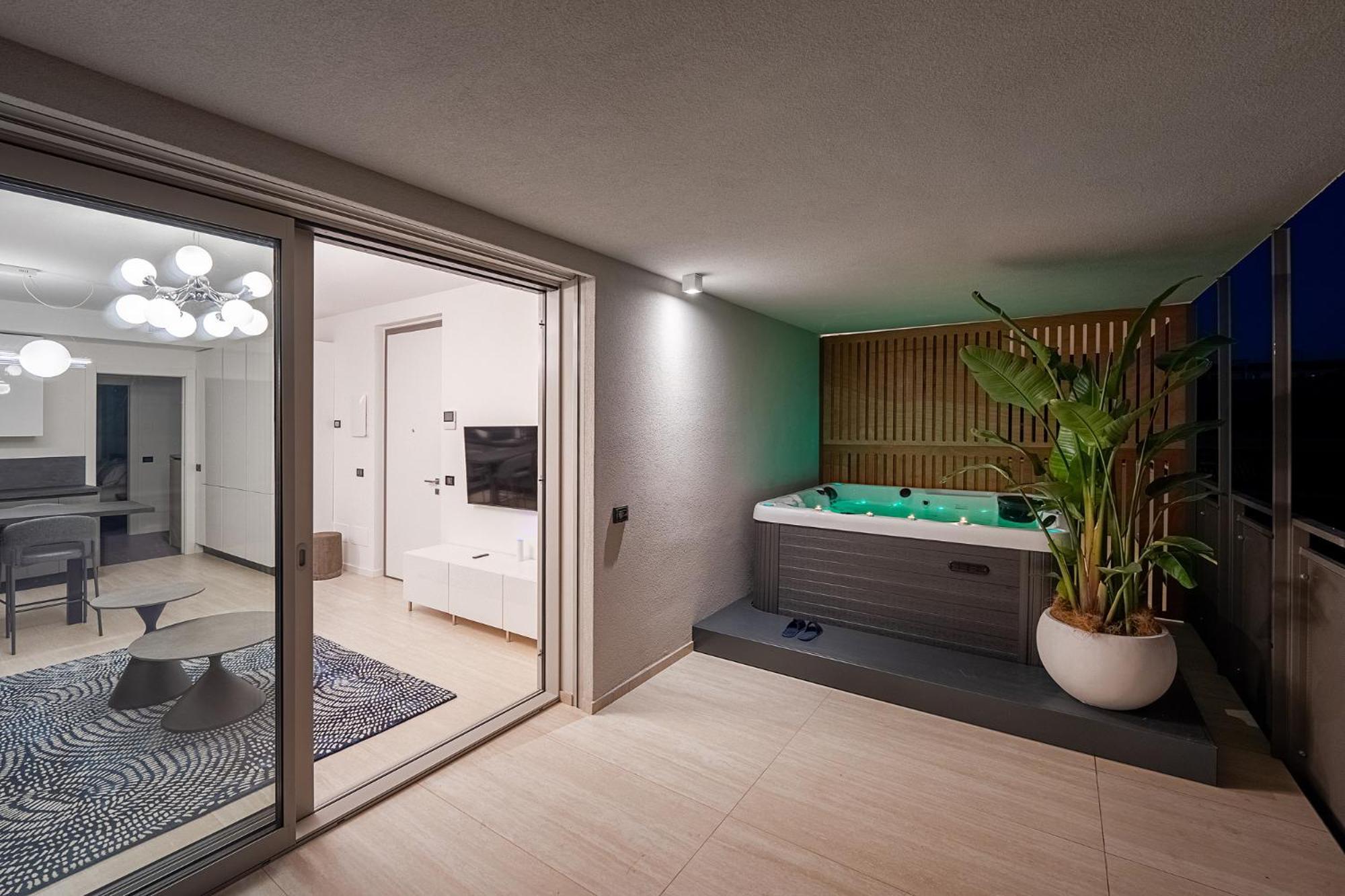 Cremona Inn Aparthotel Exterior photo